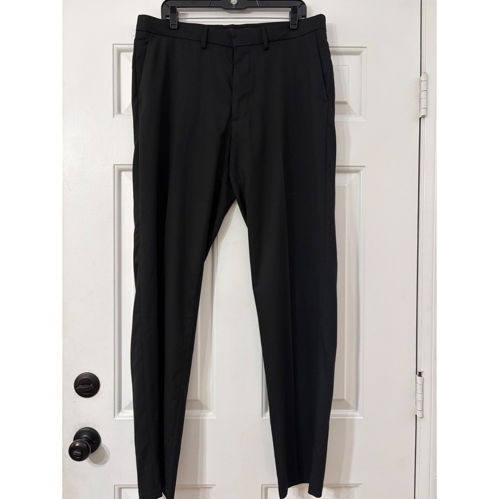 J.M. Haggar | Straight Fit Premium Stretch Dress Pant | 36x34 || Black|